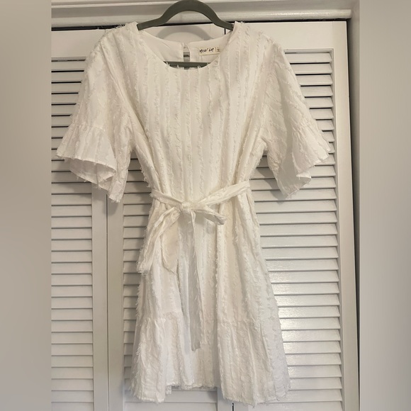 new in Dresses & Skirts - NWOT New In - White Short Sleeve Mini Dress Removable Tie Waist